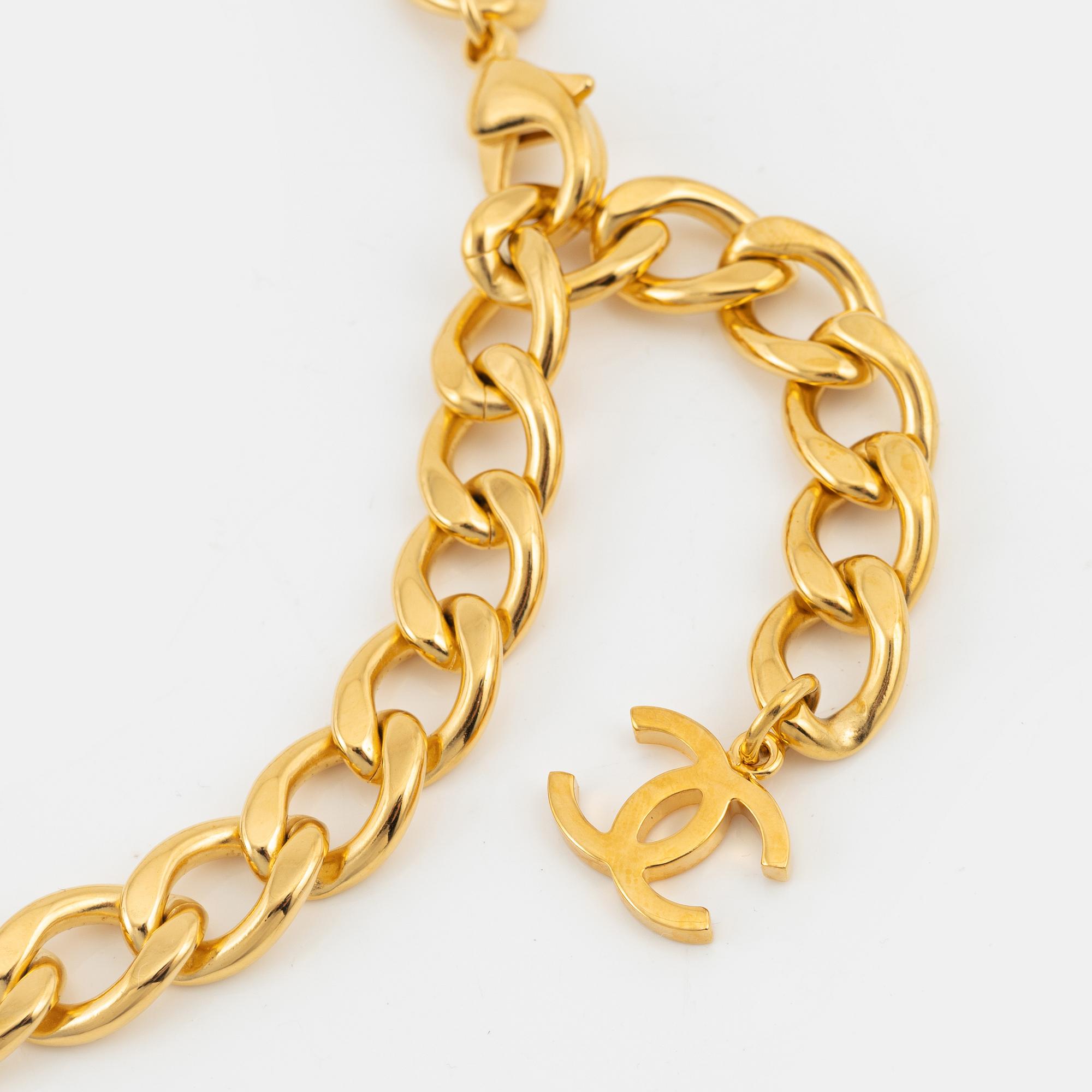 Chanel, a gold tone necklace with coloured glasstones, 2020.