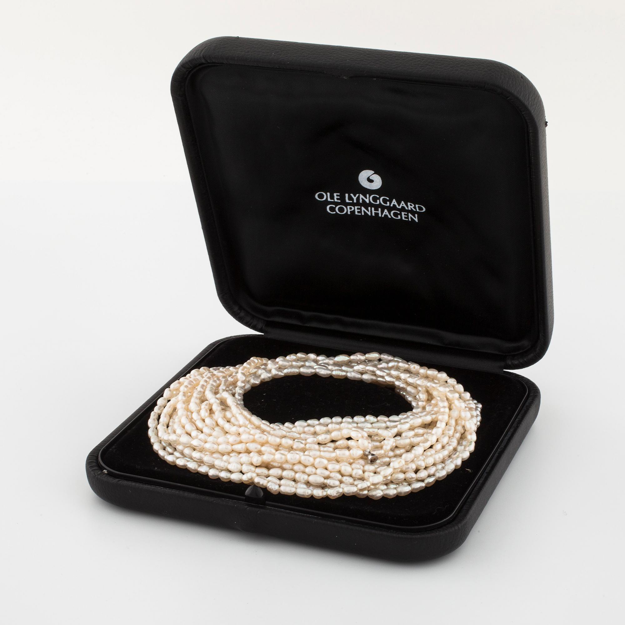 OLE LYNGGAARD,a cultured pearl necklace and bracelet.