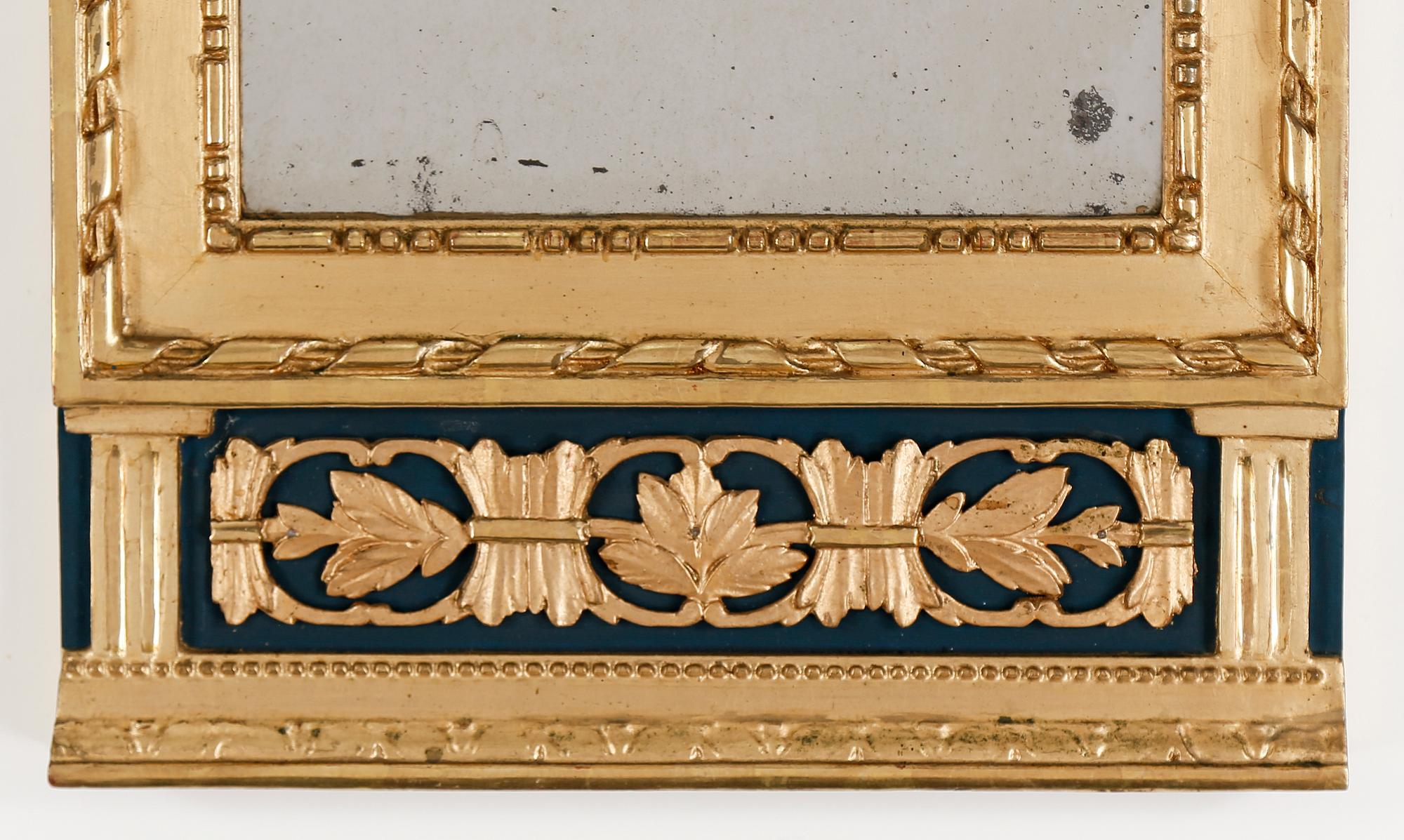 SPEGEL, gustaviansk, bär Stockholms hallstämpel 1796.