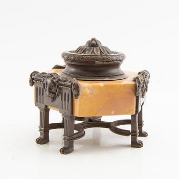 Bläckhorn Empire-stil 1900-talets början.