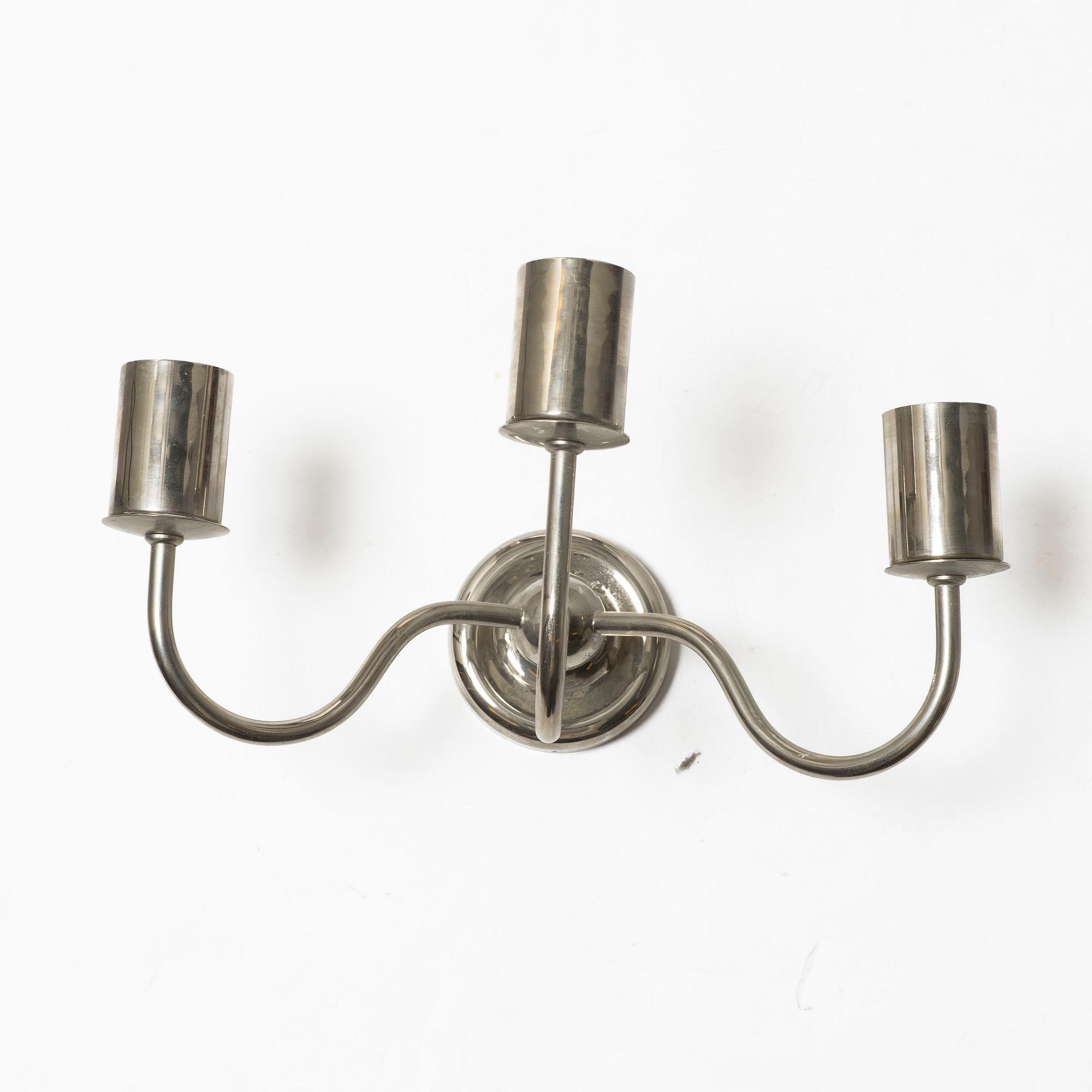 Josef Frank, a pair of model 2571/3 wall lamps, Svenskt Tenn.