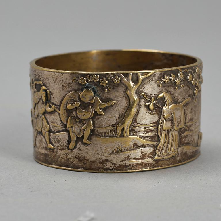 RING / OBJEKT, mässing, Japan, 1900-talets första hälft.