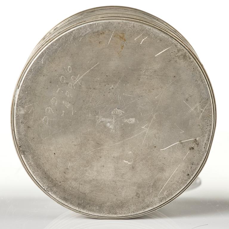 Sylvia Stave, burk med lock, modell 5278, C.G. Hallberg, Stockholm, 1933.