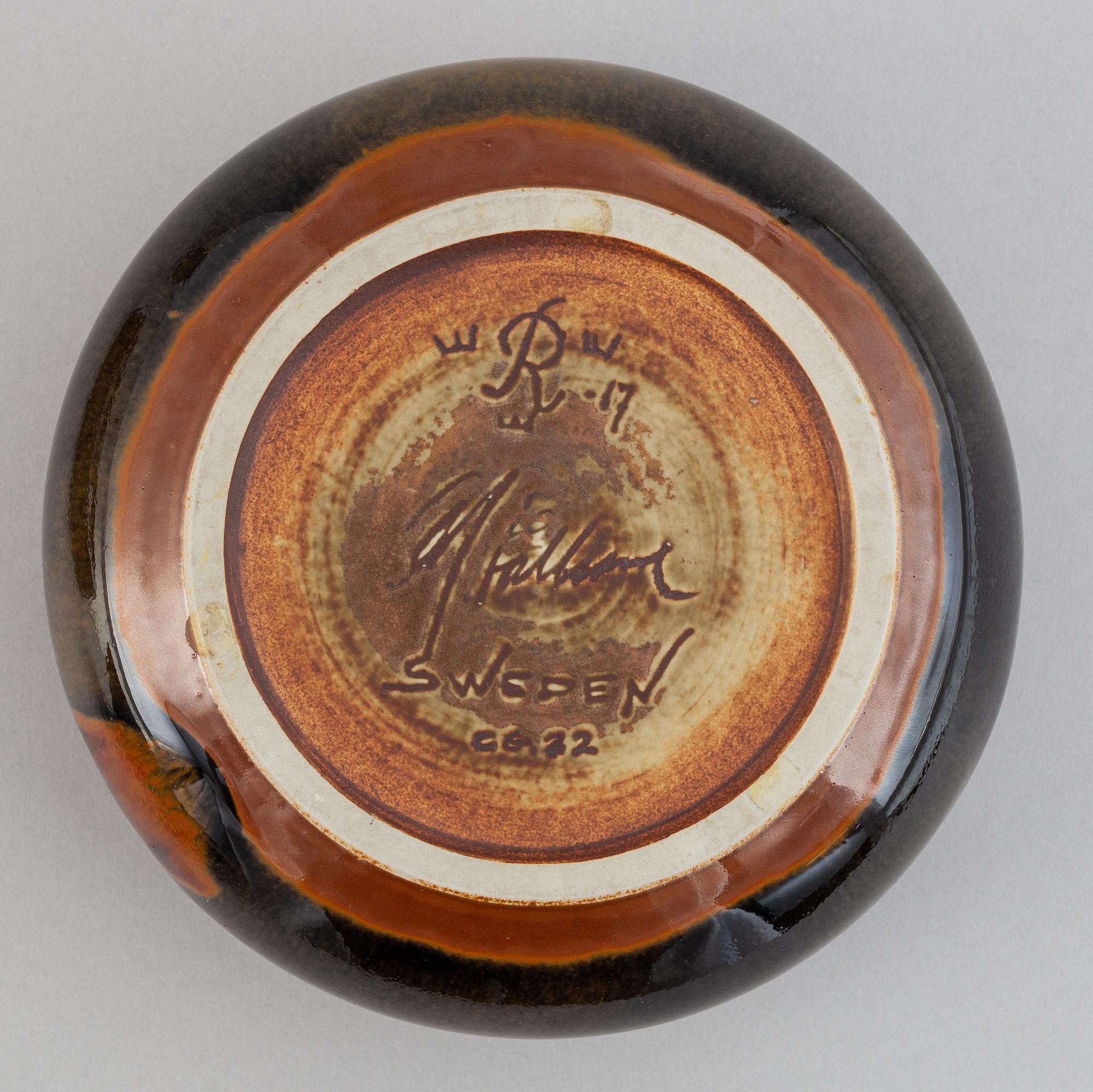 Carl-Harry Stålhane, a set of two stoneware bowls for Rörstrand and a stoneware dish from Palshus, Denmark.