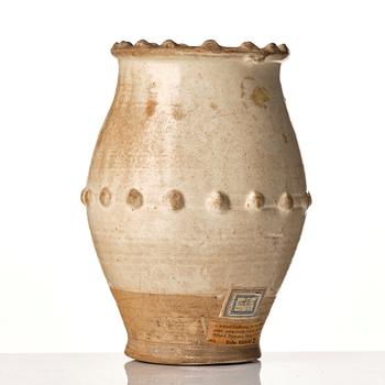 A pottery jar, Song dynasty.