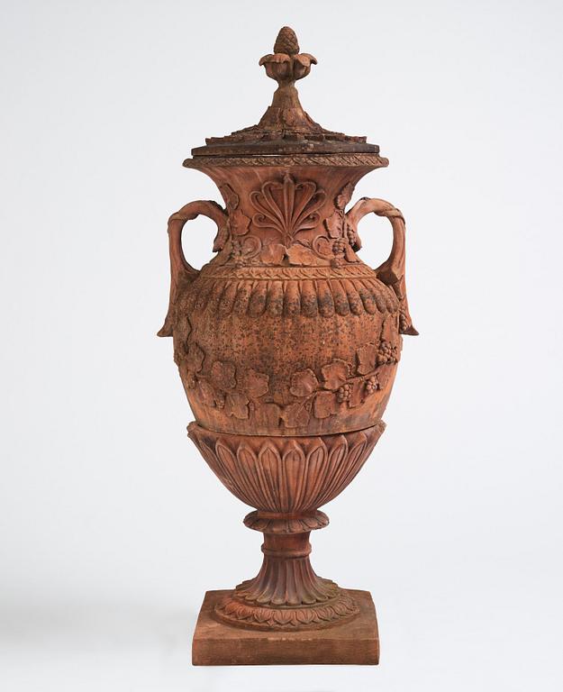 A stoneware garden urn after the model by Ferdninand Ring for Höganäs 20th centuty.