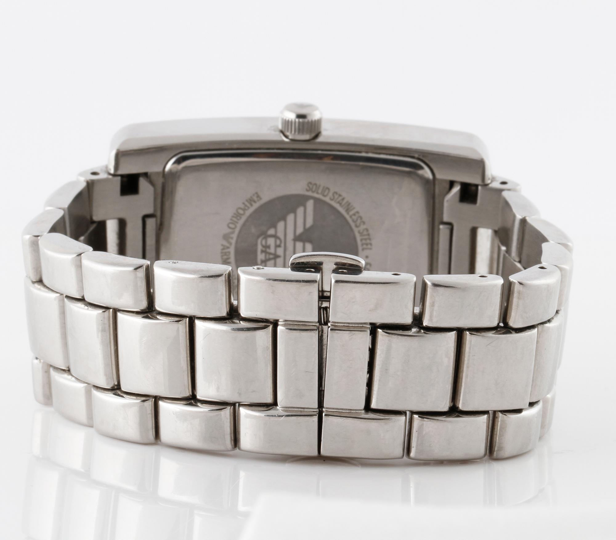 EMPORIO ARMANI AR0156 armbandsur 37 x 30 mm. Bukowskis