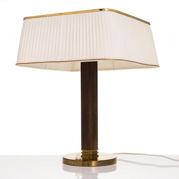 PAAVO TYNELL, A mid 20th century '5066' desk lamp for Taito Oy, Finland.