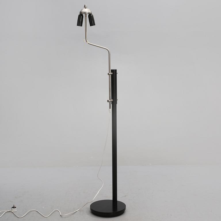 GOLVLAMPA, 1900-talets andra hälft.