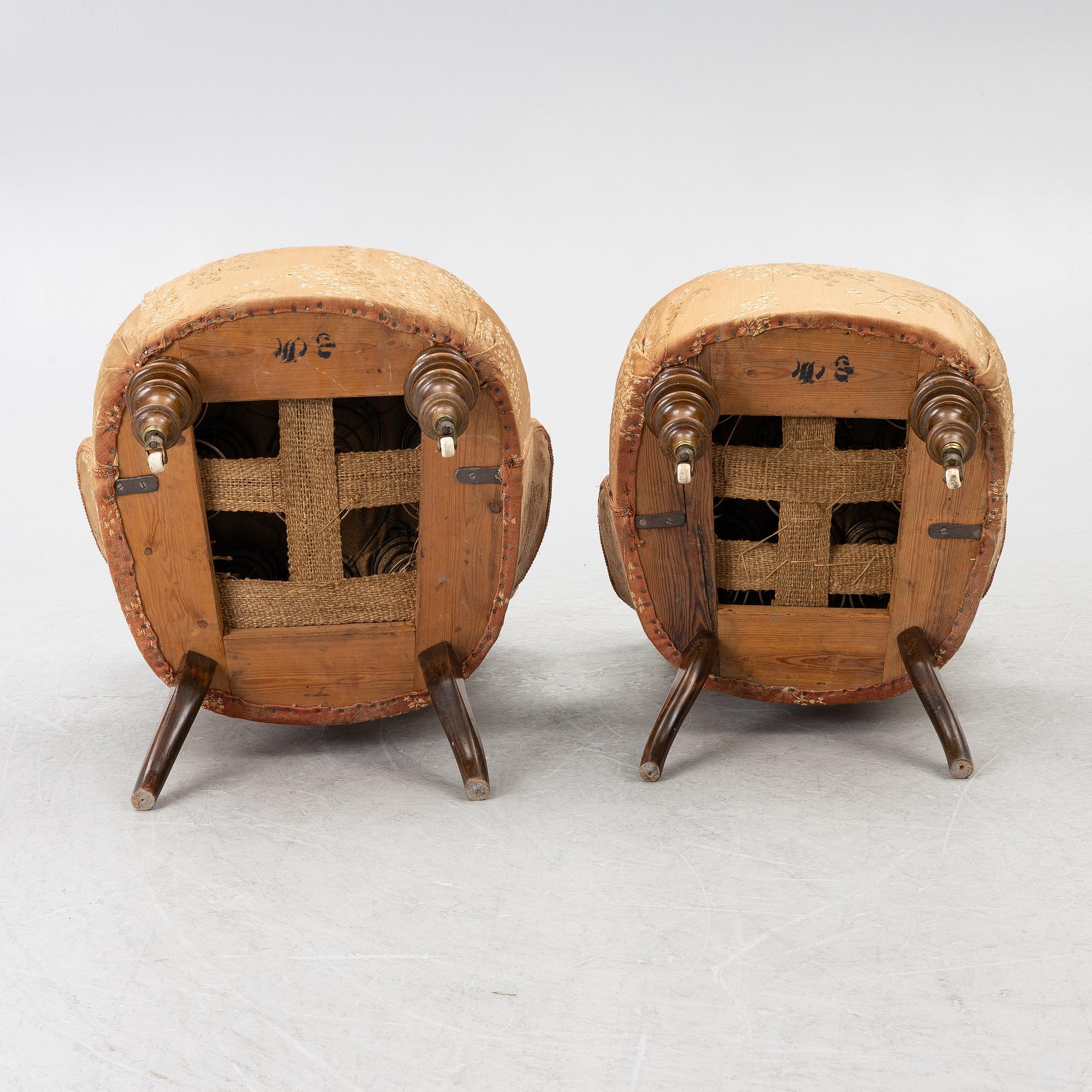 Salongsgrupp, 3 delar, med Drottning Sofias emblem, sent 1800-tal.