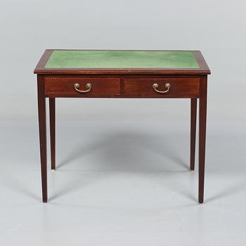 SKRIVBORD, 1900-talets första hälft.