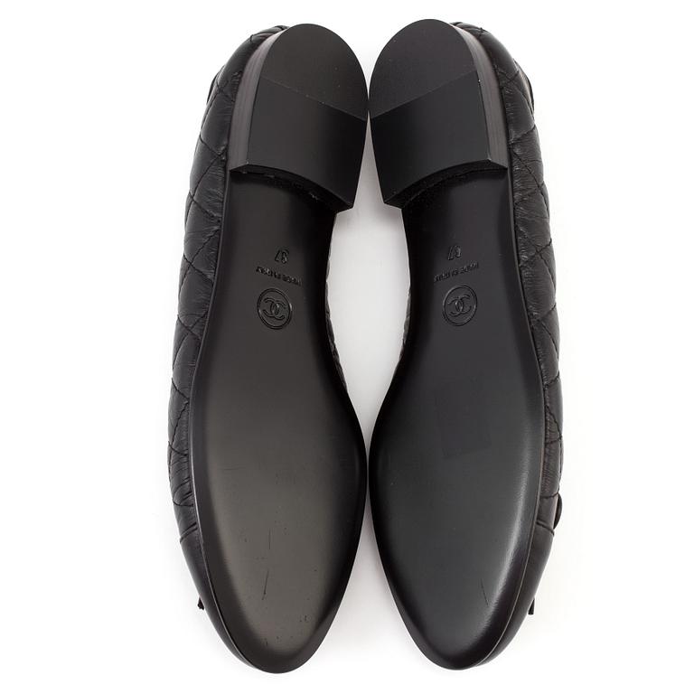 SKOR, Chanel, storlek 37.