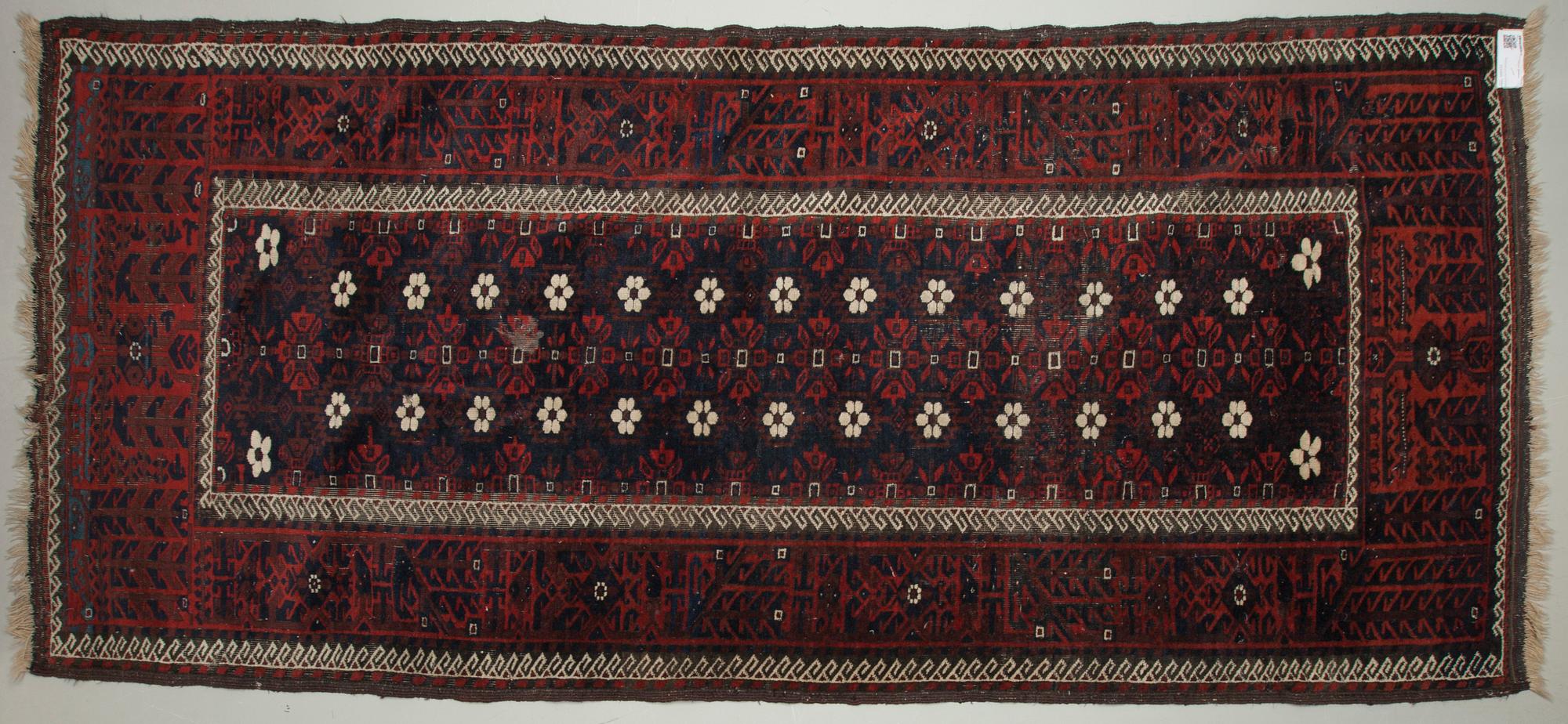 MATTA, Belutch. Ca 236x108 cm.