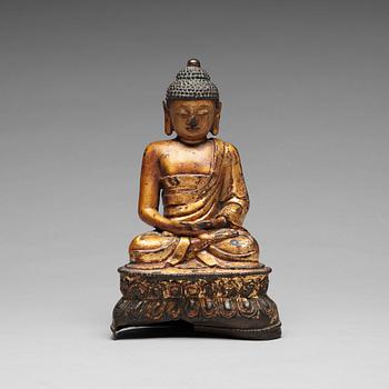 643. A seated bronze figure of buddha, Ming dynasty (1368-1644).