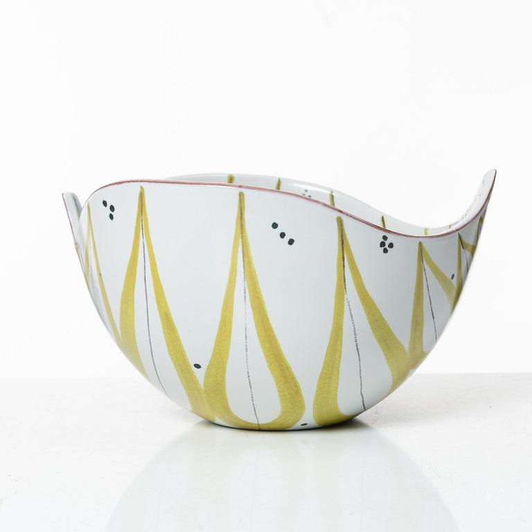 Stig Lindberg, a faience bowl, Gustavsbergs studio.