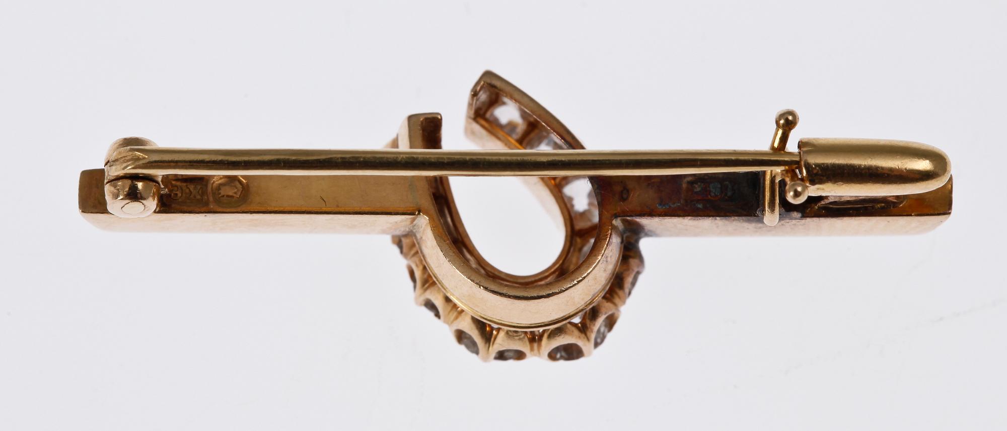 BROSCH, 18 K guld med briljantslipade diamanter, 1900.