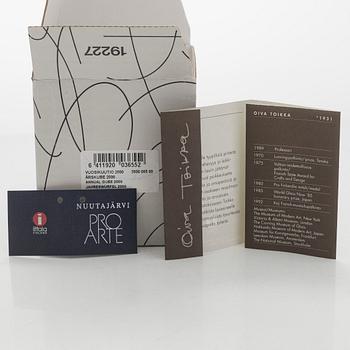 Oiva Toikka, annual glass cube 2000, signed Oiva Toikka Nuutajärvi 2000, 912/2000.