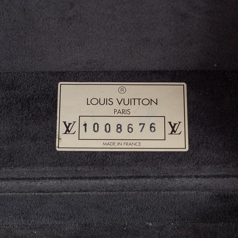 Louis Vuitton, Epi beauty box.