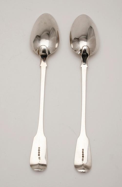RAGUSKEDAR, ett par, silver, London 1831. Tot ca 243 gram.