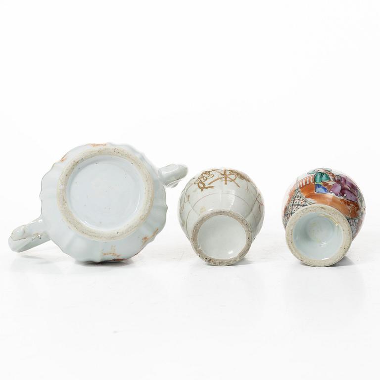 A famille rose tea pot and two tea caddies, Qing dynasty, Qianlong (1736-95).