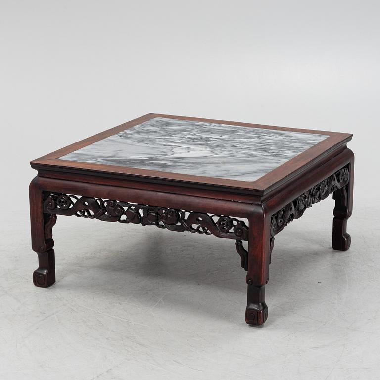 Soffbord/low table, hardwood och dream stone. Kina, 1900-tal.