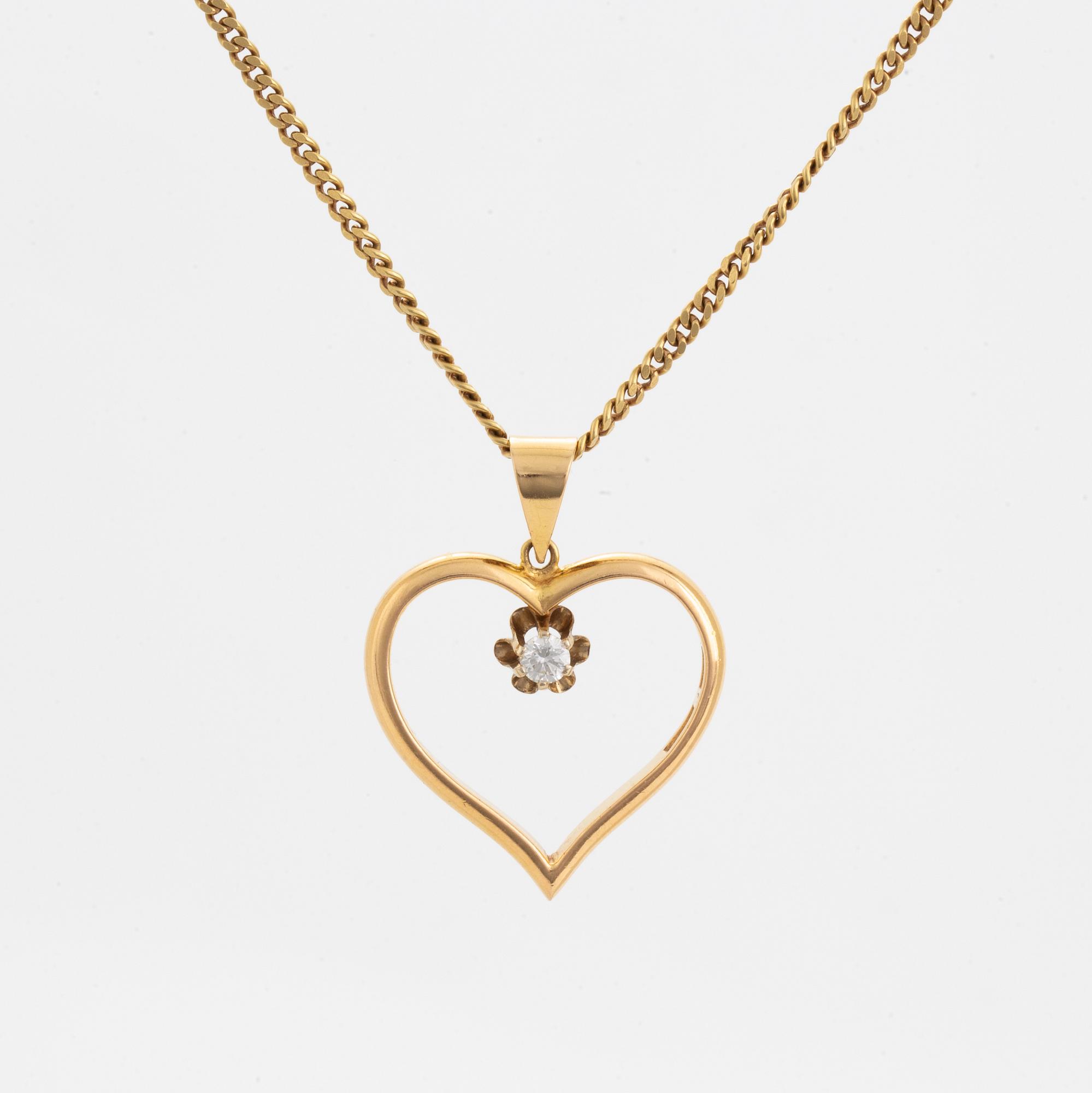 Brilliant-cut diamond heart pendant, with chain.