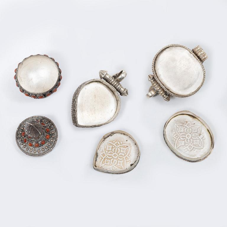 A group of five silver boxes with covers, South East Asia, 20th century.