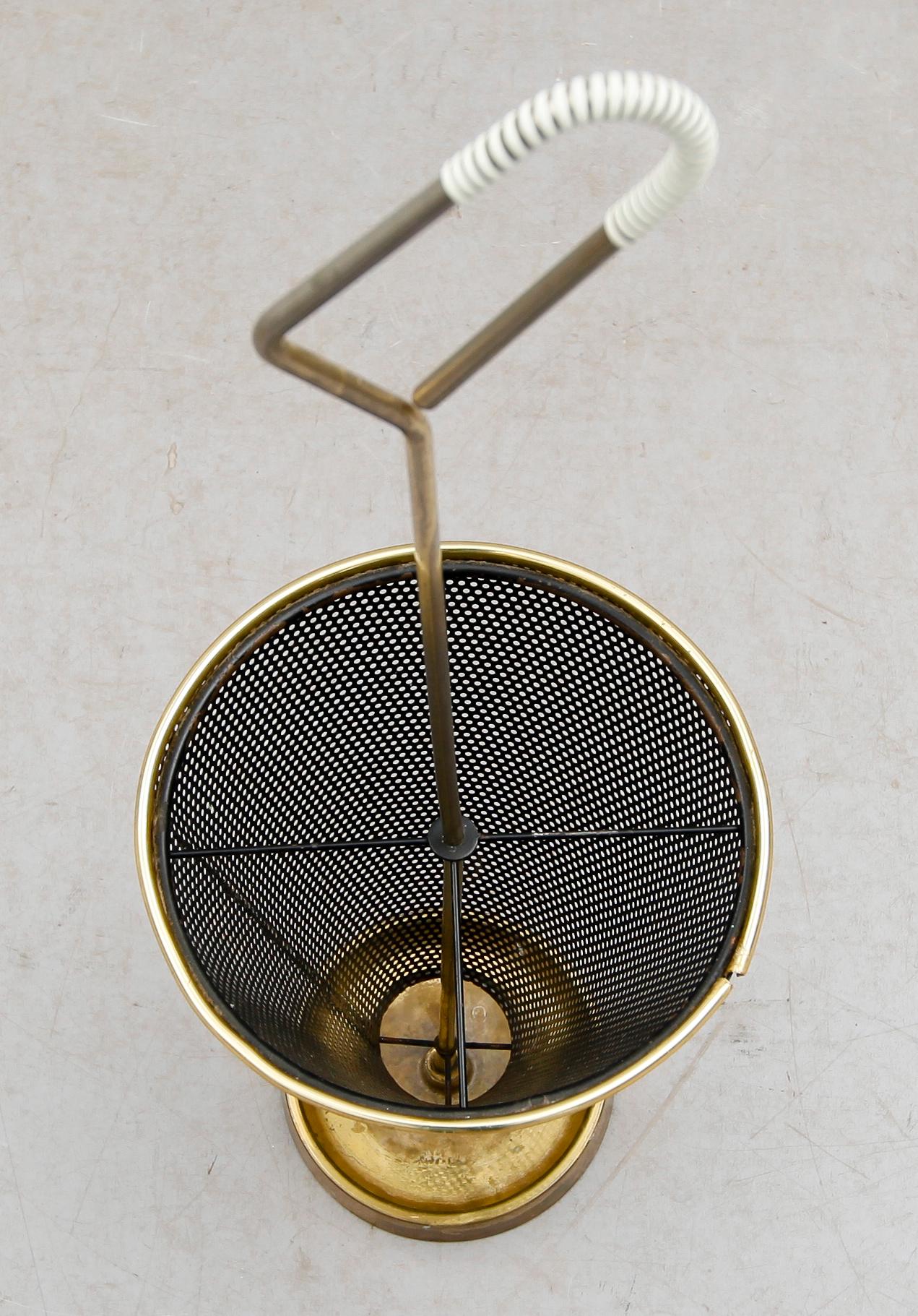 PARAPLYSTÄLL, mässing, 1900-talets mitt.