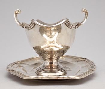 SÅSSKÅL, silver, rokokostil, Frankrike 1900-tal. Tot vikt ca 924g.