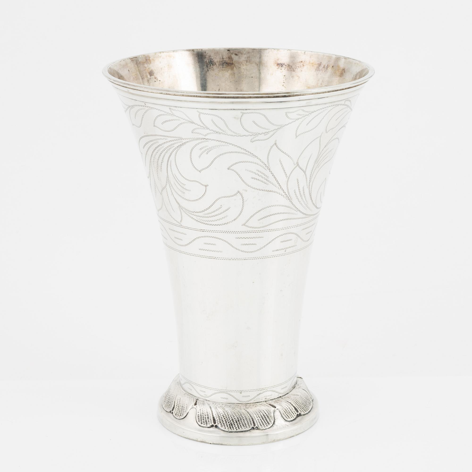 A silver beaker, Jakob Engelberth Torsk, Stockholm, 1897.