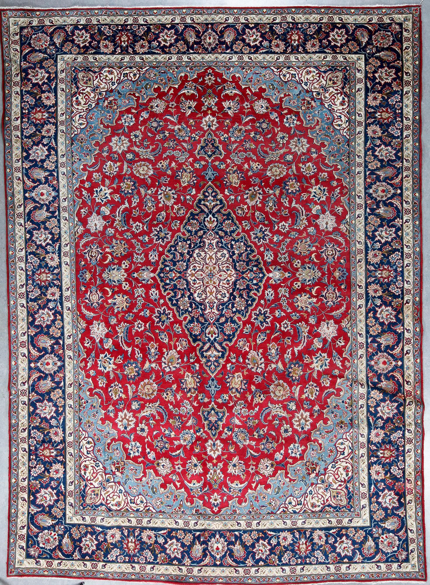 MATTA, Isfahan, ca 423x309 cm.