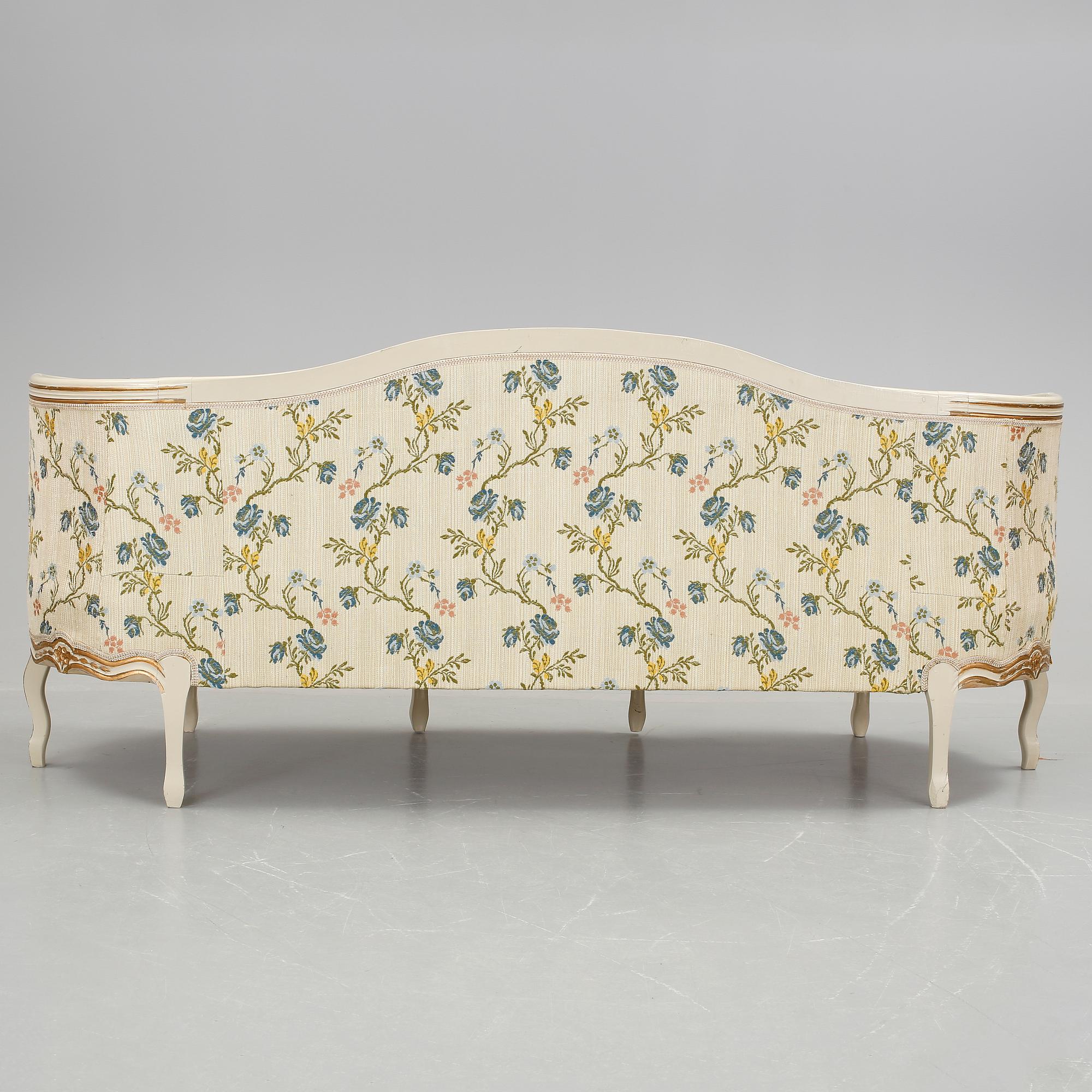 BADKARSSOFFA, rokokostil, 1900-talets första hälft.