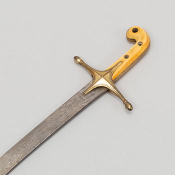 A Turkish Kilij sword, with scabbard, from around the year 1900.