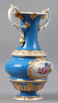 HÄNKELURNA, porslin, Meissen, 1800/1900-tal.