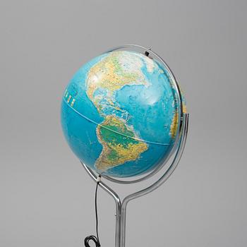 A 'Esselte Kartor AB' floor lamp, in the shape of a globe, 1980s.