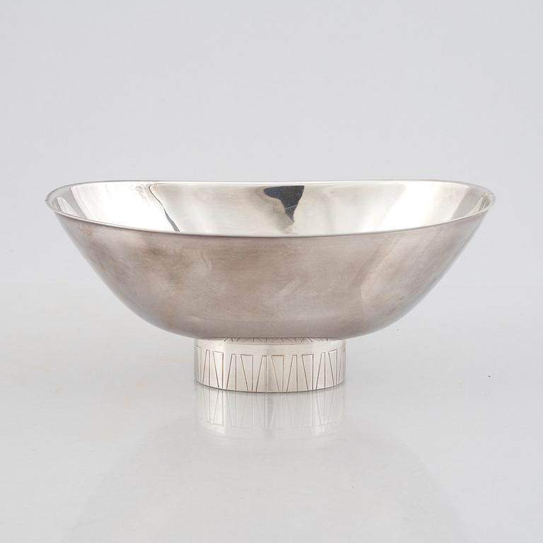 A mid-20th Century sterling silver bowl, Swedish import mark.