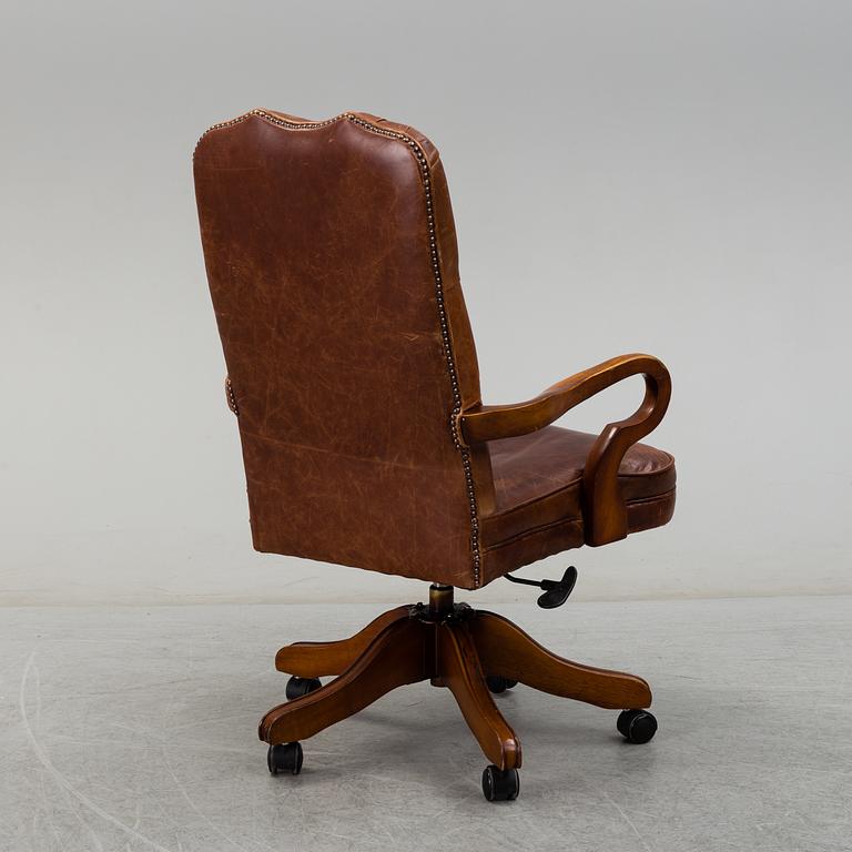 A mid 20th century chair.