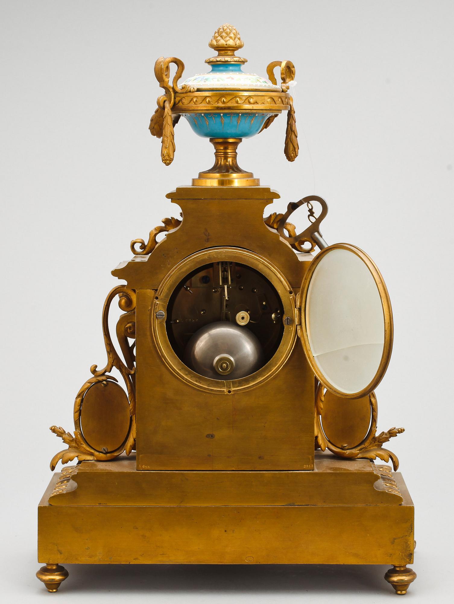 BORDSGARNITYR, 3 dela Louis XVI-stil 1800-talets andra hälft.