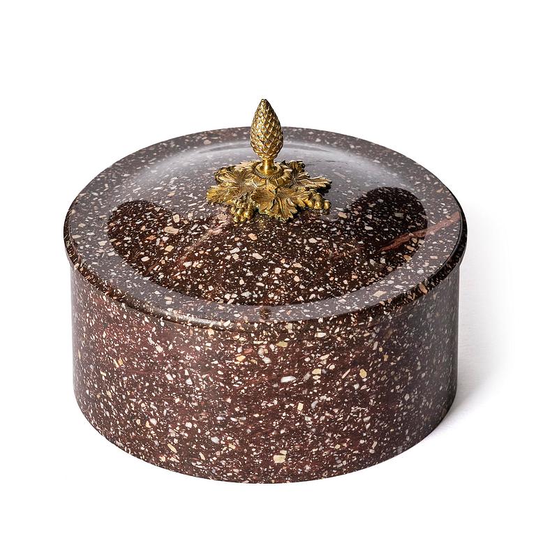 An Empire 'Blyberg' porhyry butter box from Älvdalen, Sweden, early 19th century.