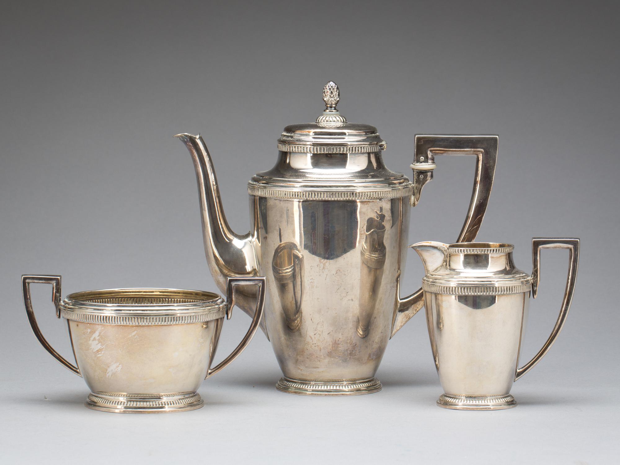 KAFFESERVIS, 3 delar, empirestil, silver, GAD Malmö 1909. Total vikt 833 gram.