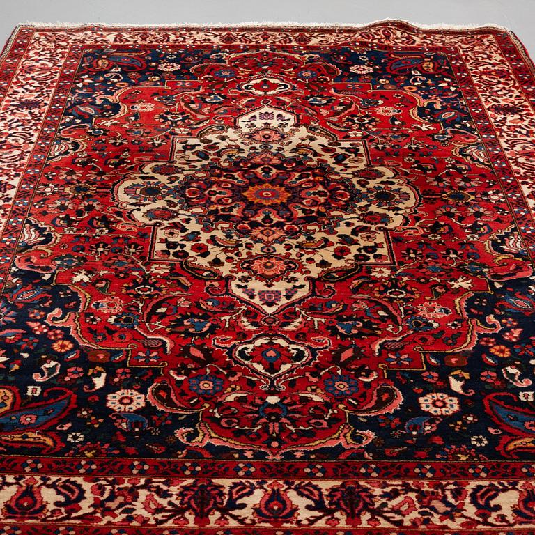 A CARPET, Old Bakhtiari, around 335 x 210 cm.