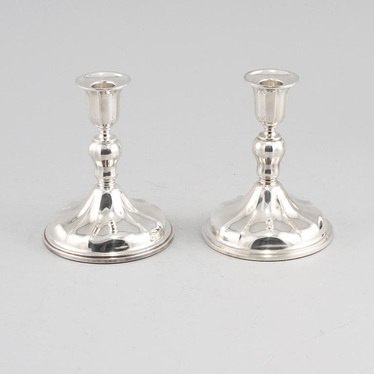 LJUSSTAKAR, ett par, silver, svenska importstämplar, 1900-tal.