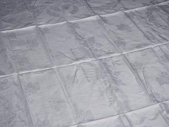 Teduk, linnedamast, "Lilla blomsterkorgen", ca 143,5 x 144 cm.