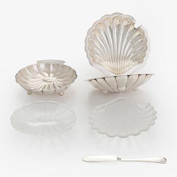 Osterimaljoja 12 kpl, hopeaa ja lasia. Auran Kultaseppä Turku 1959.