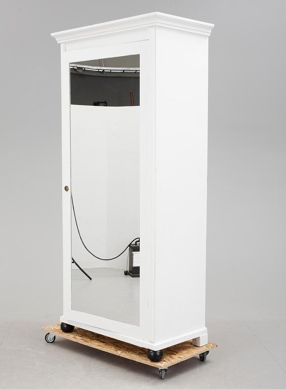 KLÄDSKÅP, 1800-talets slut.