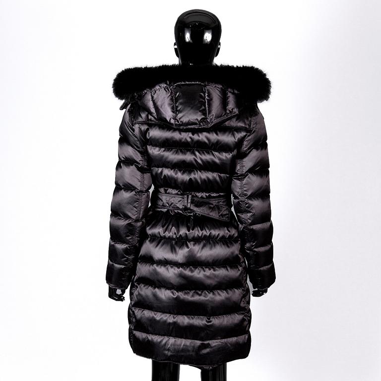 DUNJACKA, Burberry.
