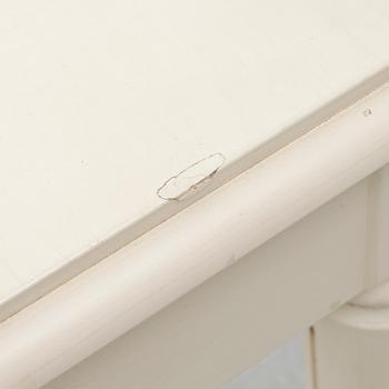 Skrivbord med stol, "Signum Gustavus", 1900-talets slut.