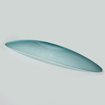 Ludovico Diaz de Santillana & Tobia Scarpa, a blue glass "Canoa Battuti" dish, Venini, Murano, Italy 2002.