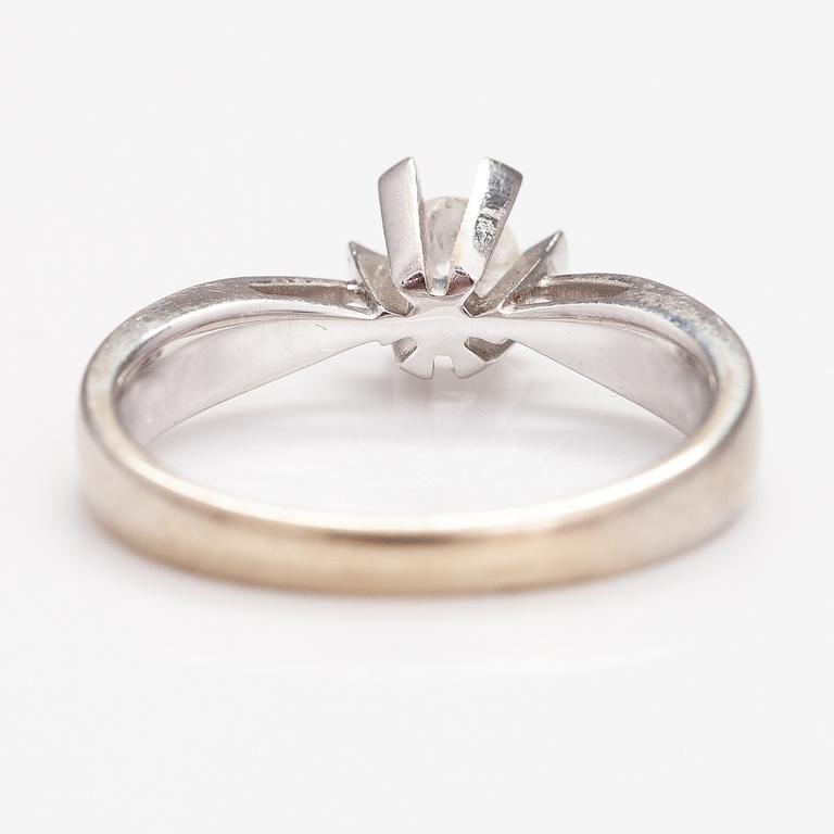 A 14K white gold ring with a diamond ca. 0.30 ct. Marked Chanti.