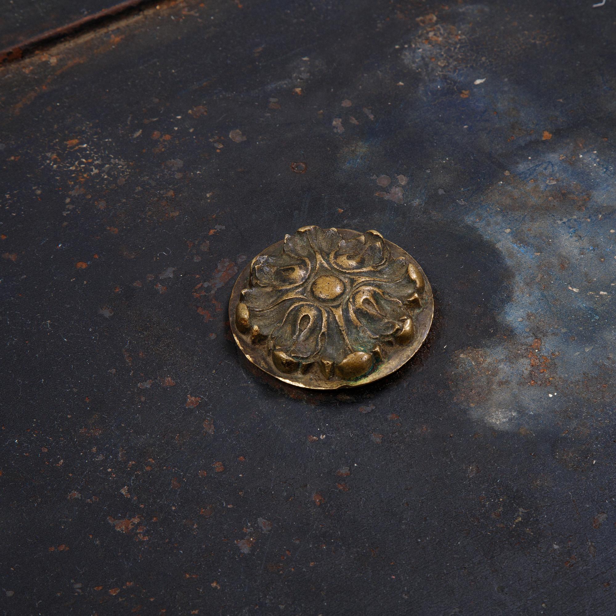A cast iron chest/safe, late 19th Century.